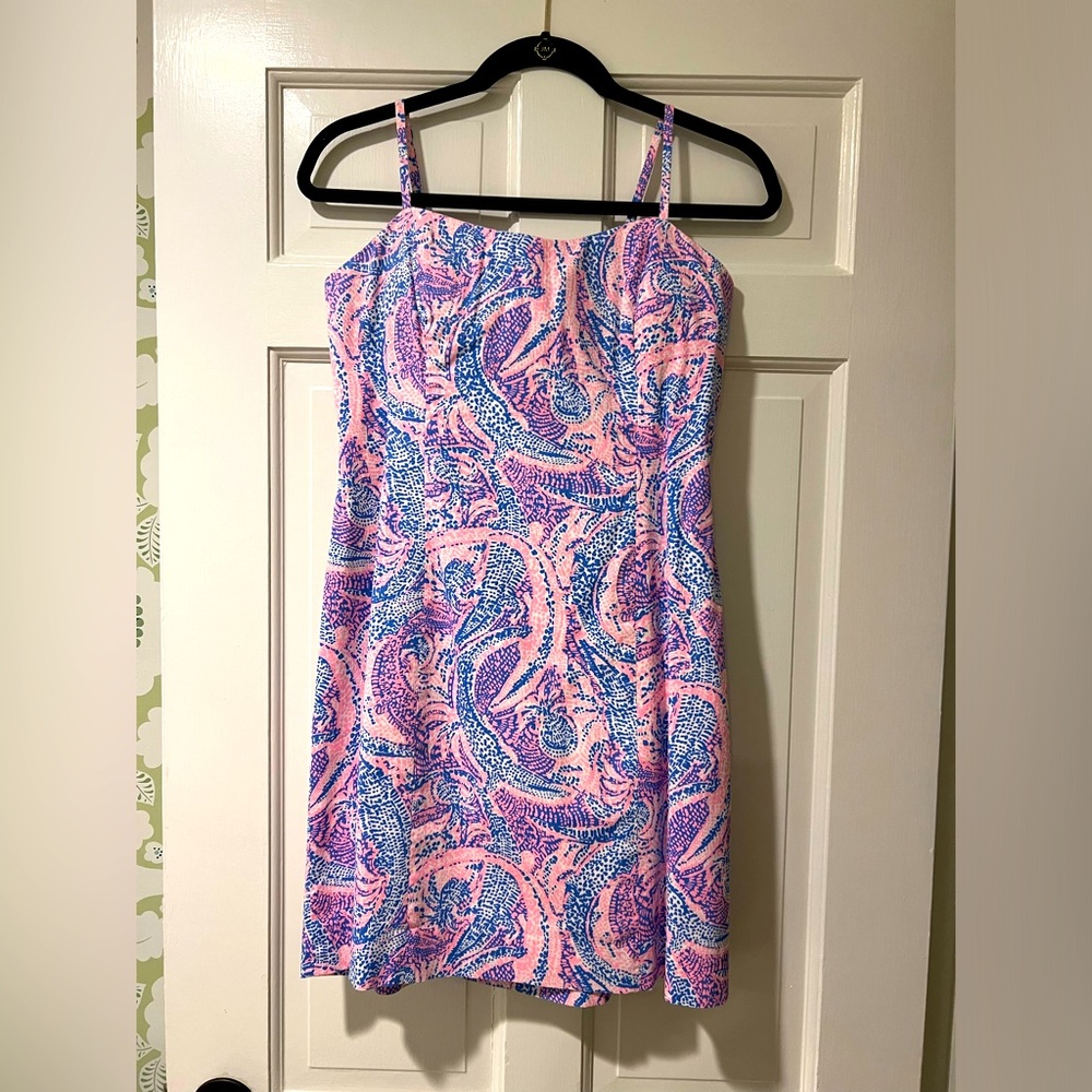 Like-New Lilly Pulitzer Dress in Alligator/ Pineapple Print, Size 8